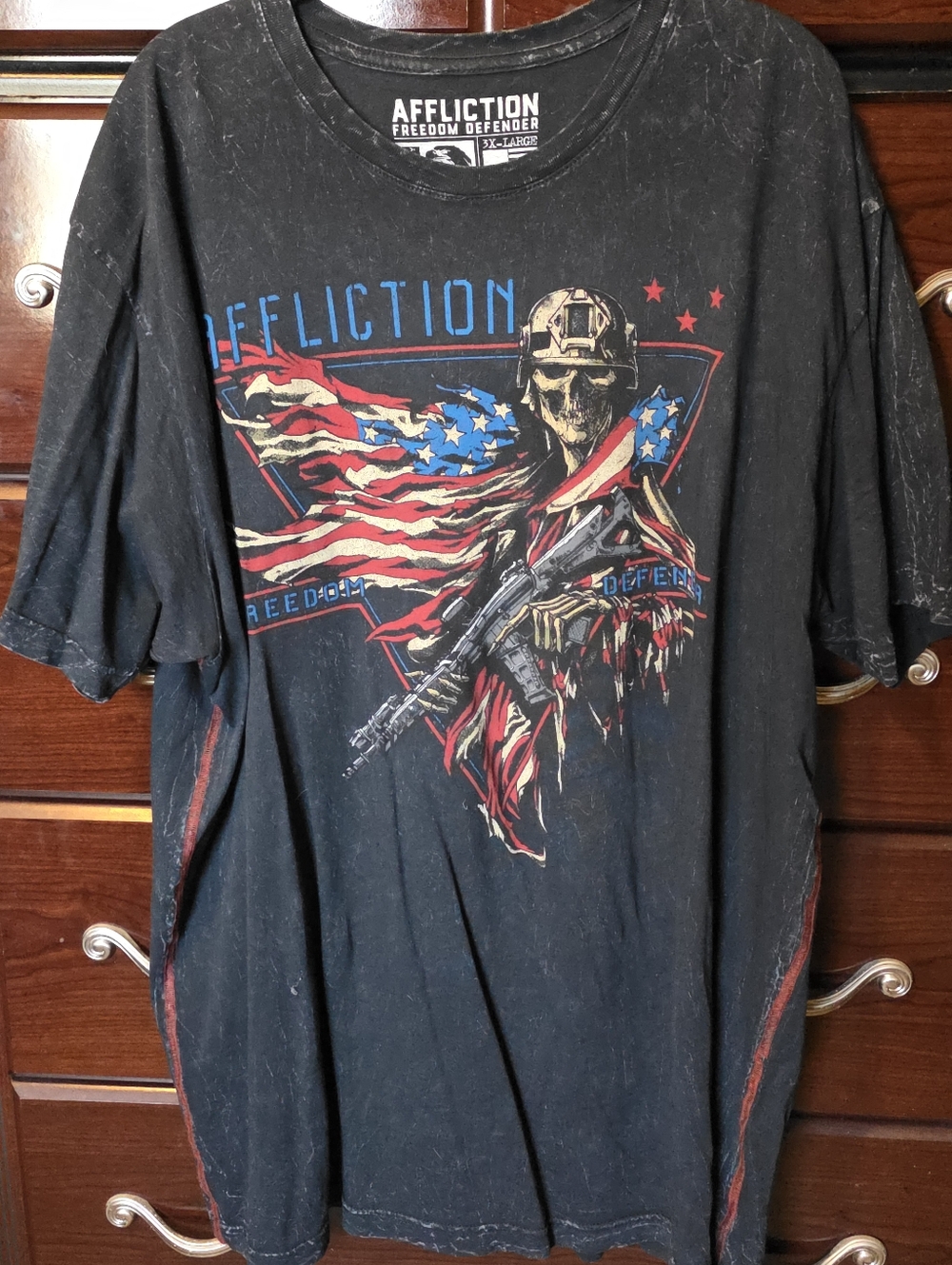 Affliction Men’s Black Graphic Tee with American Flag Skull sz 3xl